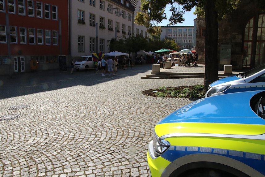 Stra&szlig;enfest auf dem Rathausplatz