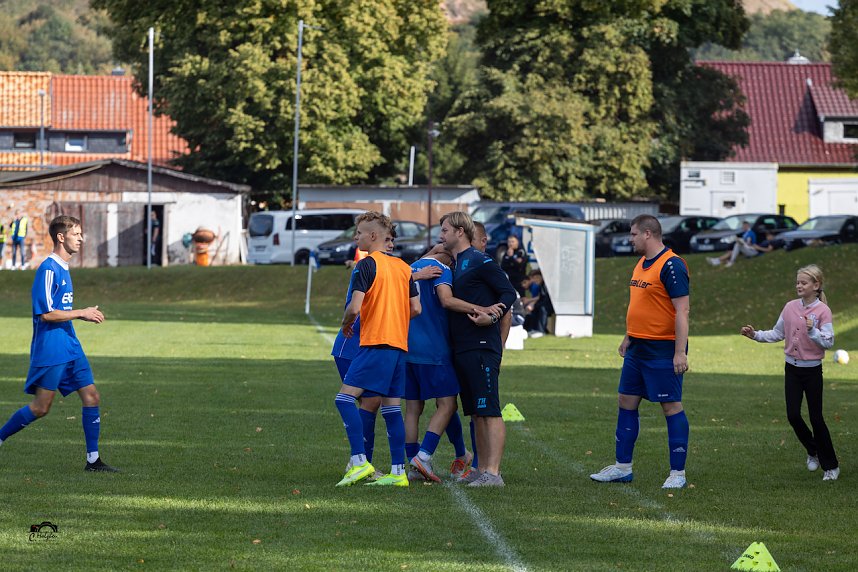 Lokalderby am Fu&szlig;e der Bleicher&ouml;der Berge