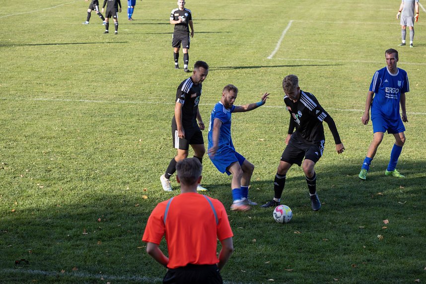 Lokalderby am Fu&szlig;e der Bleicher&ouml;der Berge