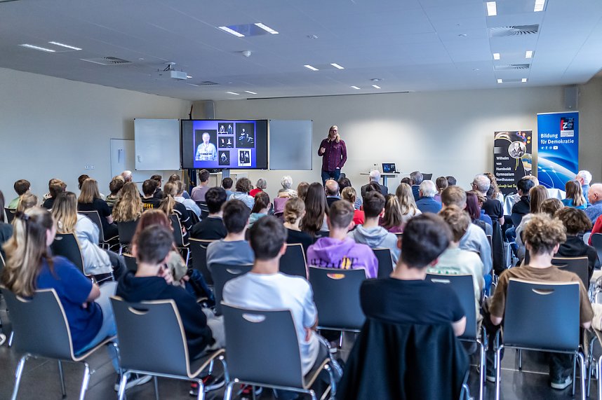 J&uuml;rgen May am Humboldt Gymnasium