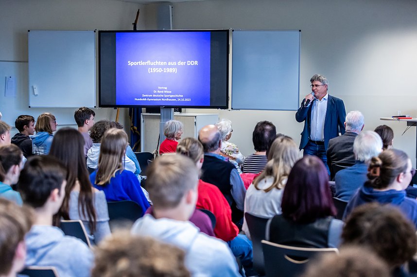J&uuml;rgen May am Humboldt Gymnasium