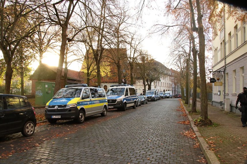 Polizeieinsatz in der Hesser&ouml;der Stra&szlig;e in Nordhausen