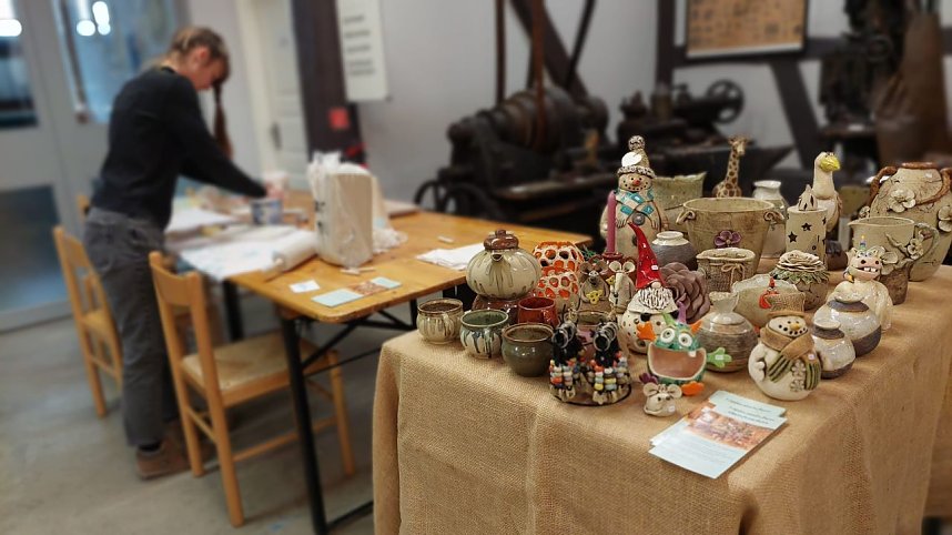 Im Tabakspeicher wird heute und morgen gesponnen, gefaltet oder gestrickt.