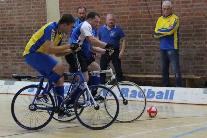 Ilfelder Radballer mit gelungenem Heimauftakt