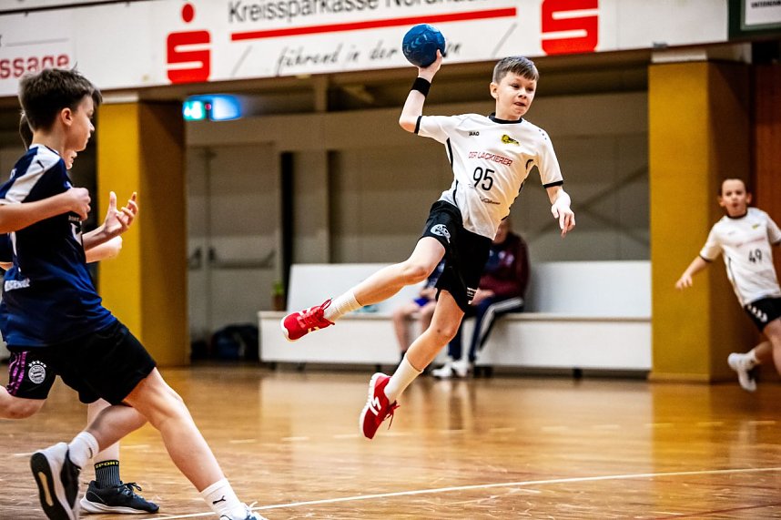 Handballfest in der Ballspielhalle