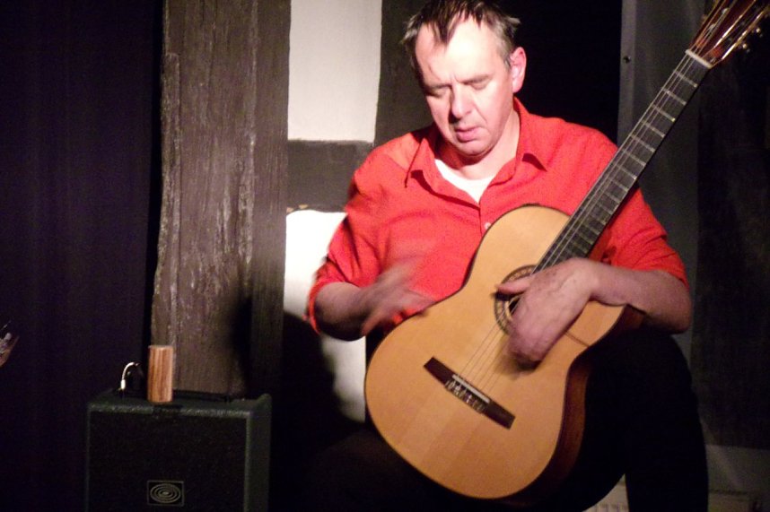 Interessiertes Publikum im Tabakspeicher