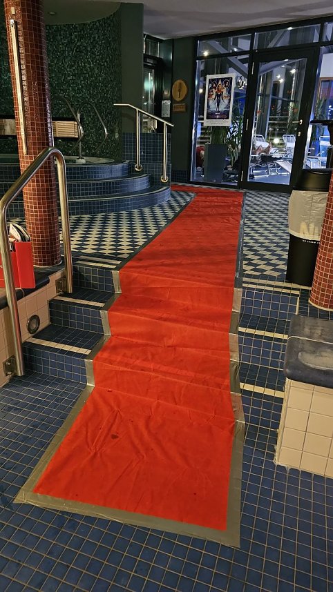 Partystimmung zur Mitternachtssauna