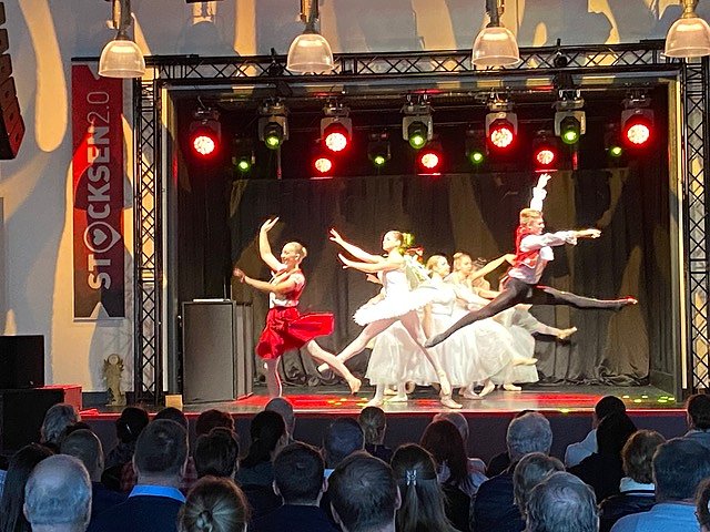 Tanzschule Radeva gastierte im Sondersh&auml;user Klubhaus Stocksen