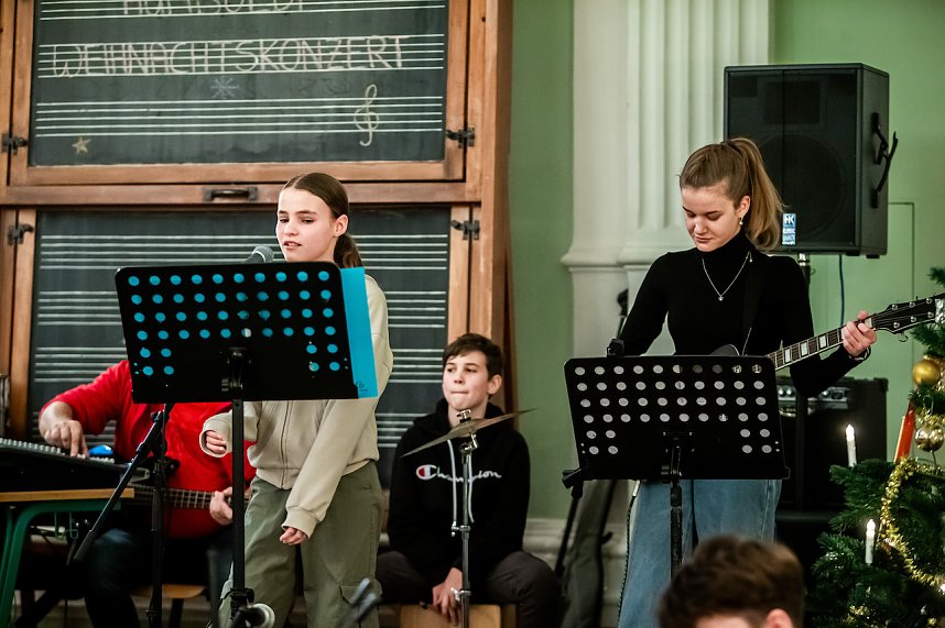 Begeisterndes Weihnachtskonzert im Humboldt-Gymnasium