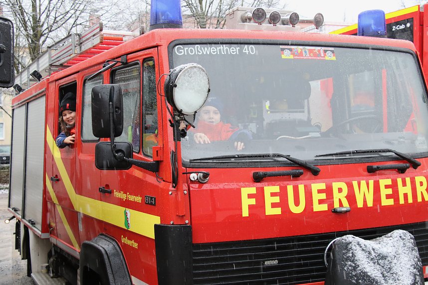 Das Friedenslicht aus Bethlehem wurde heute auf dem August-Bebel-Platz verteilt