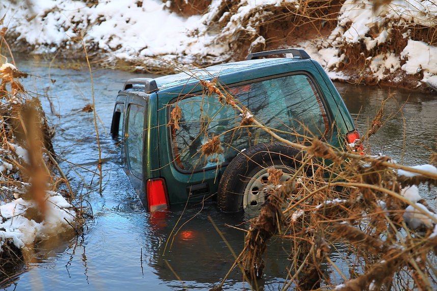 J&auml;ger st&uuml;rzte in die Helme