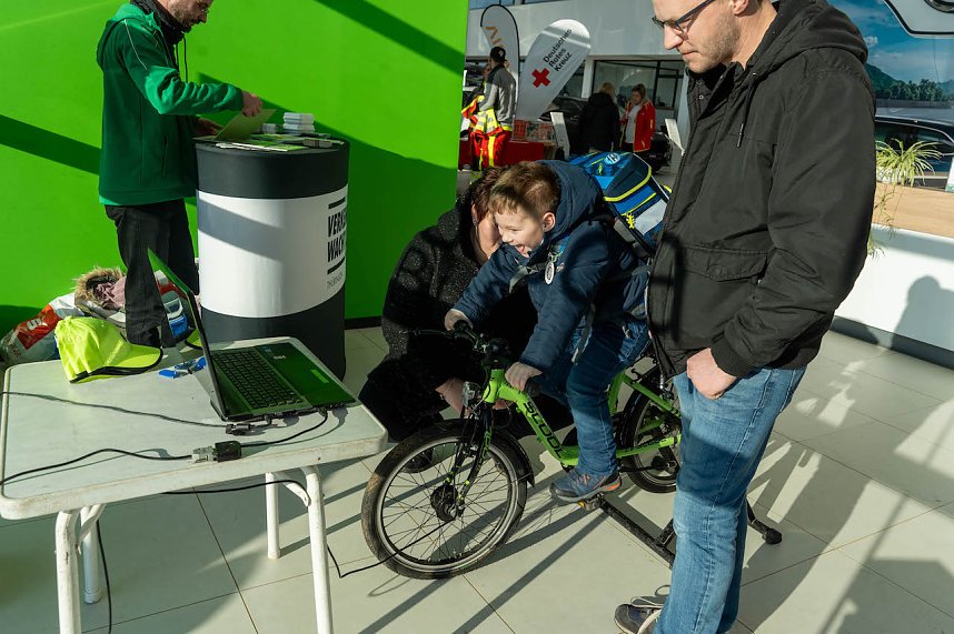 Schulranzentag im Autohaus Peter