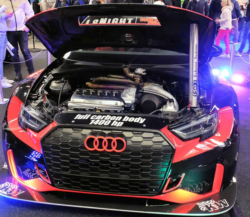 Peter Blei unterwegs auf der Automesse Erfurt