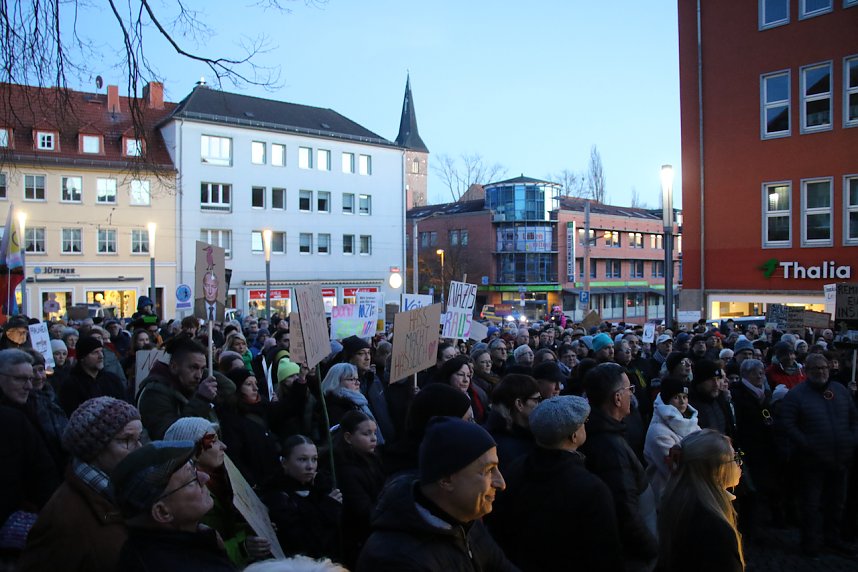 Demonstrationszug durch die Nordh&auml;user Innenstadt