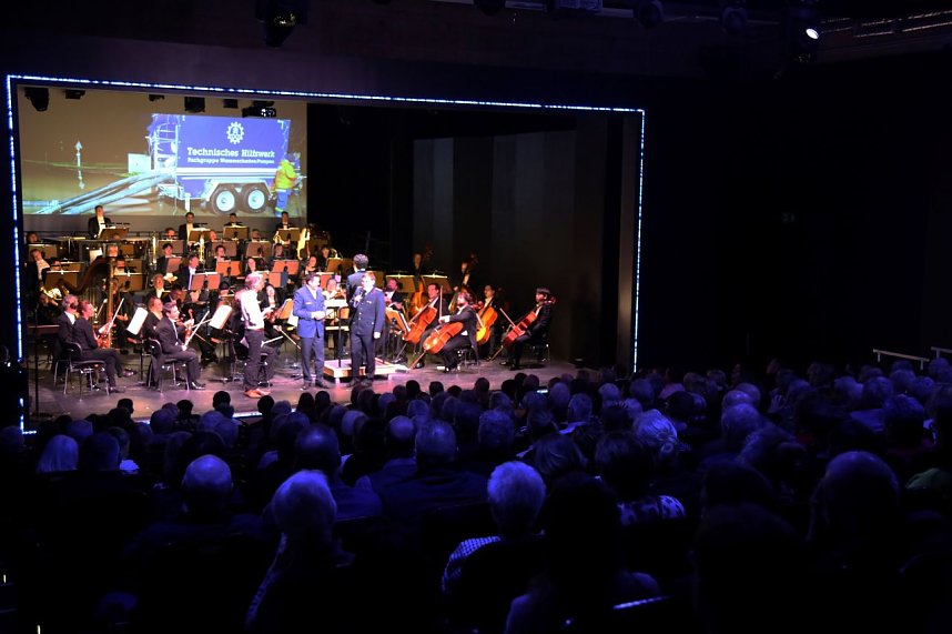 Das Benefizkonzert im Theater brachte &uuml;ber 10.000 Euro Spenden f&uuml;r Windehausen zusammen