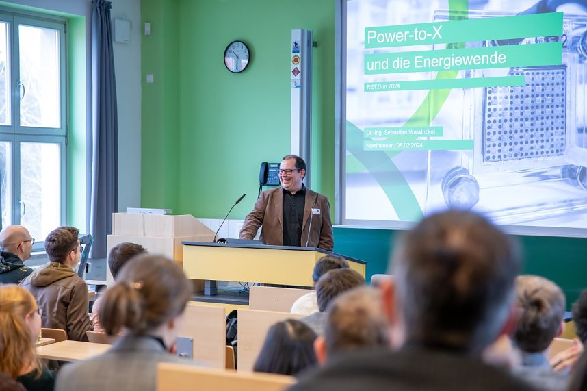 Impressionen der 7. Tagung f&uuml;r Regenerative Energietechnik an der Hochschule in Nordhausen