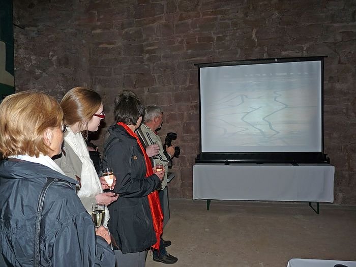 Henriette pickt am Kyffh&auml;user