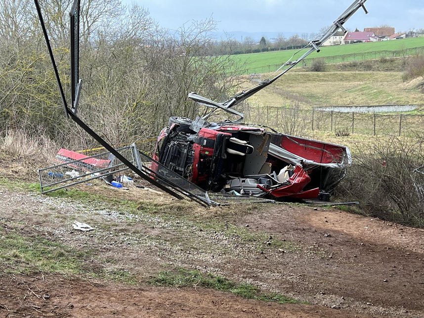Schwerer Unfall auf der A38 bei Ro&szlig;la