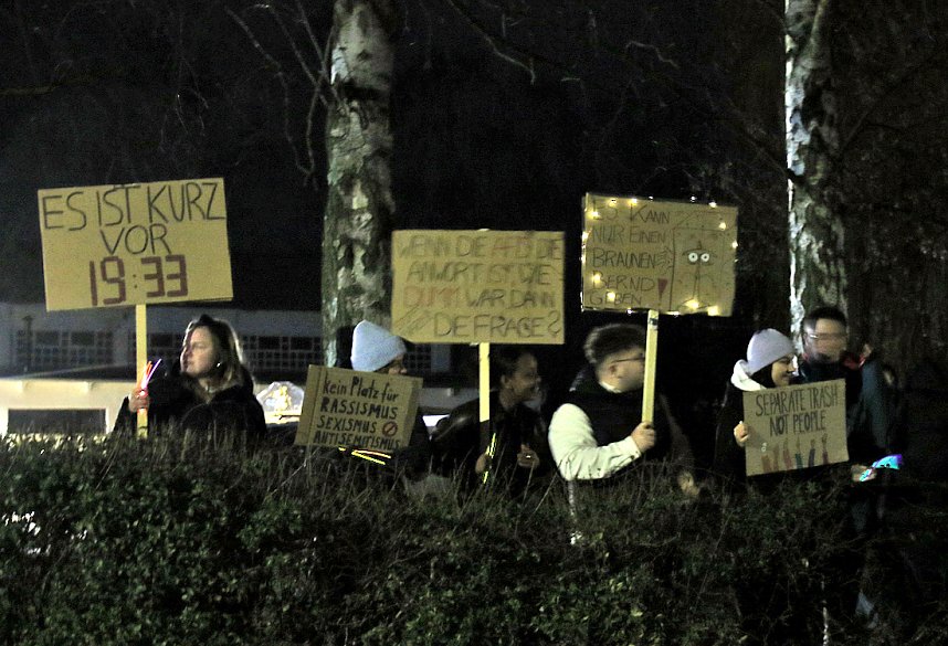 Gegenprotest zur AfD Veranstaltung in Sundhausen