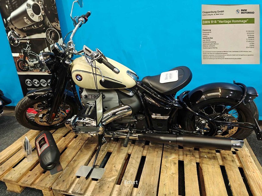 Peter Blei unterwegs auf der Motorradmesse