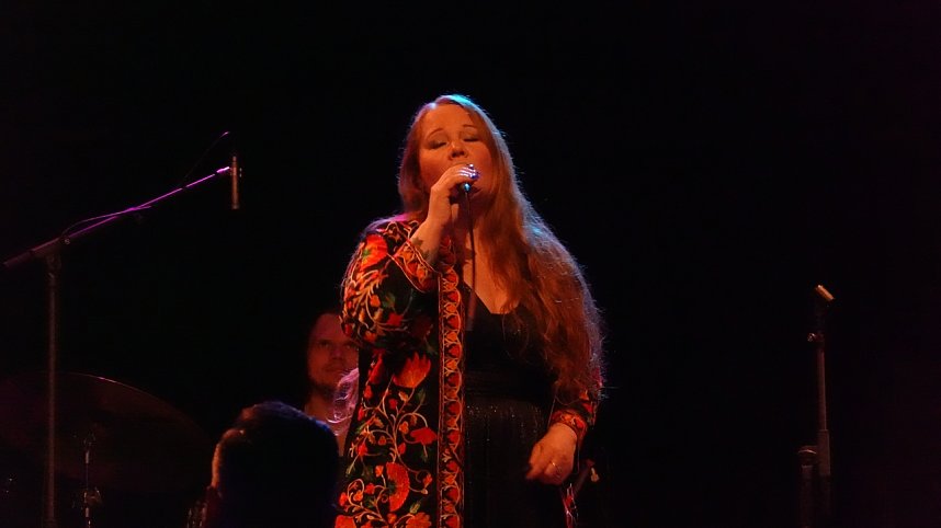 Layla Zoe und Band im Klubhaus