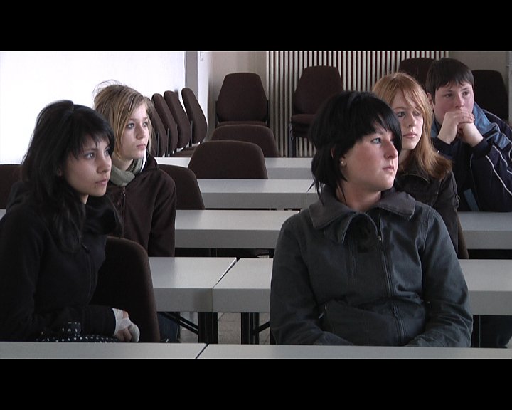 Der Girls Day bei der Polizei, dem THW, der Feuerwehr und der Maximator GmbH