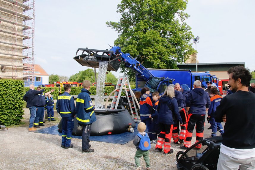30 Jahre THW auf dem Petersberg
