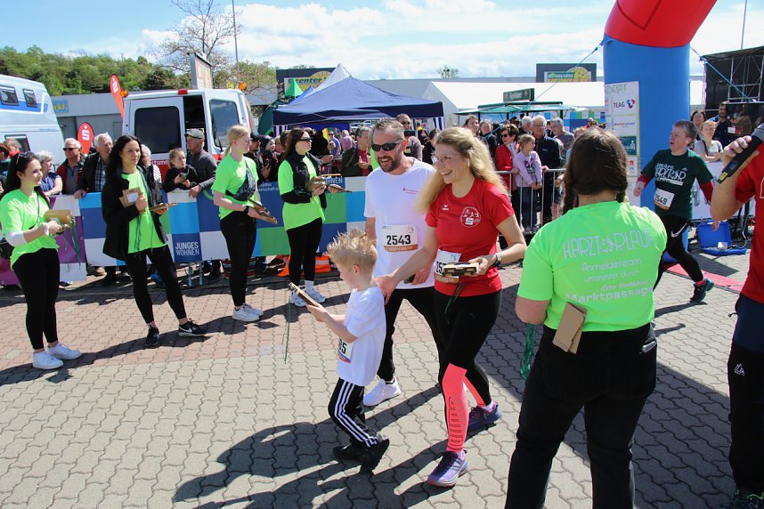 Zieleinlauf zum 10. Harztorlauf