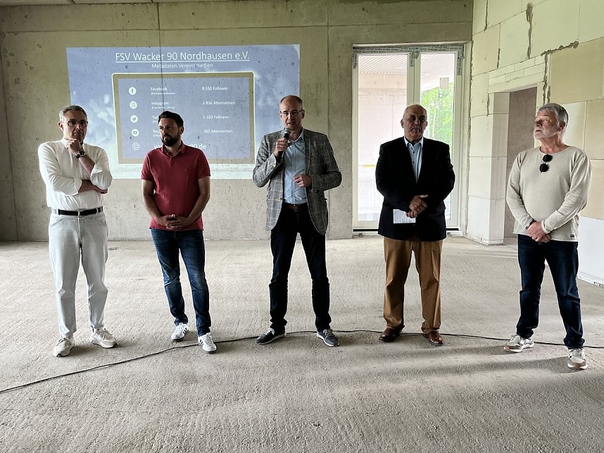 Baustellenparty im Albert-Kuntz-Sportpark