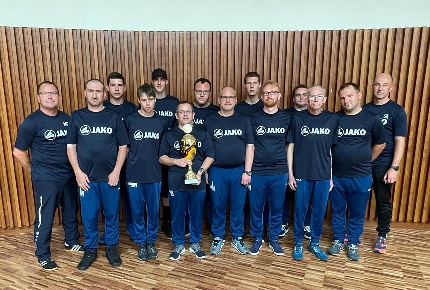 Die Mannschaft der Nordrth&uuml;ringer Werkst&auml;tten ist zum 5. mal Landesmeister geworden