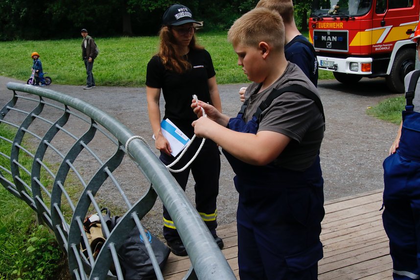 Jugendfeuerwehren im Stadtpark