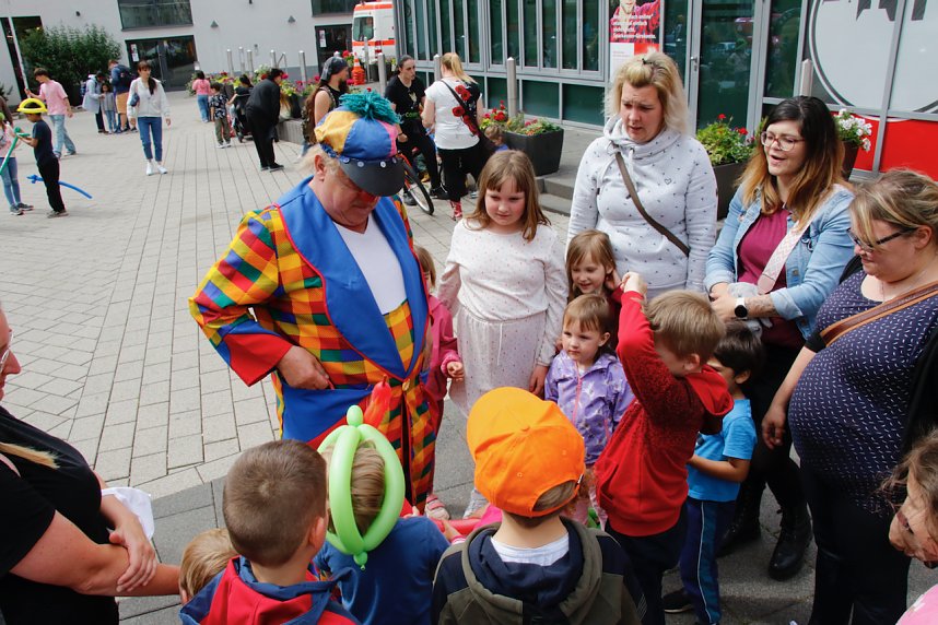 Knax Kinderfest auf dem Parkplatz der Kreissparkasse