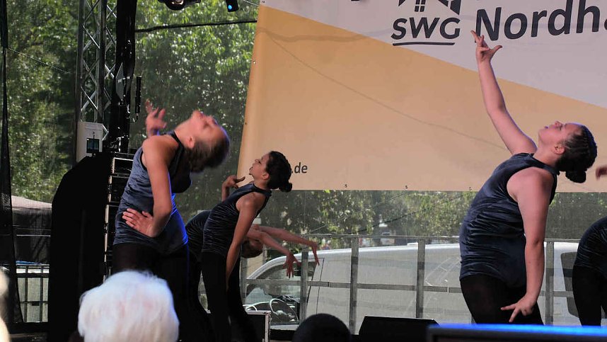 Gro&szlig;e Volksfeststimmung am 2. Tag auf dem Rolandsfest in Nordhausen