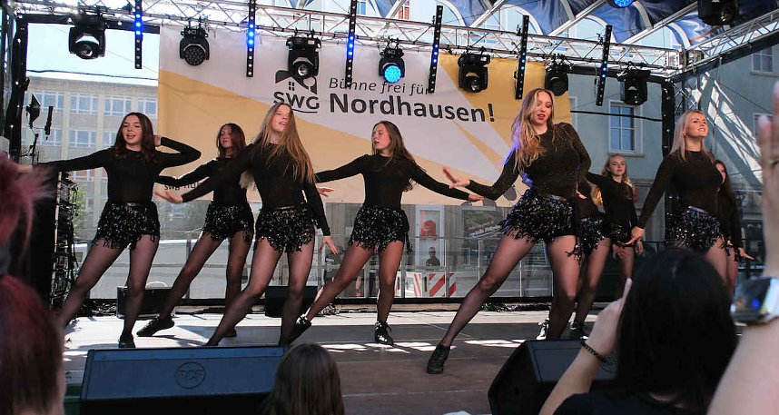 Gro&szlig;e Volksfeststimmung am 2. Tag auf dem Rolandsfest in Nordhausen