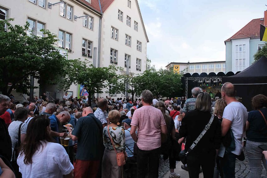 Gro&szlig;e Volksfeststimmung am 2. Tag auf dem Rolandsfest in Nordhausen
