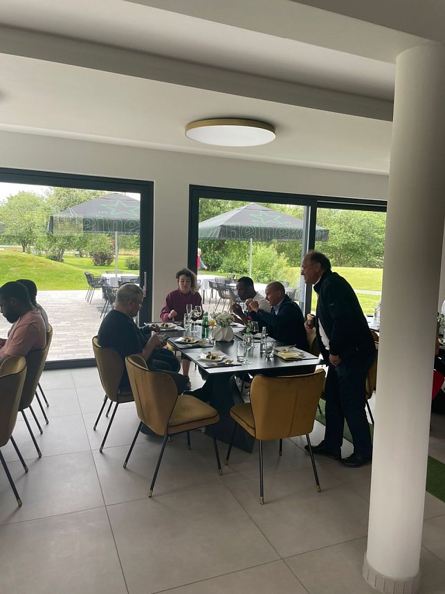 Besuch aus Angola zu Gast im Golfpark