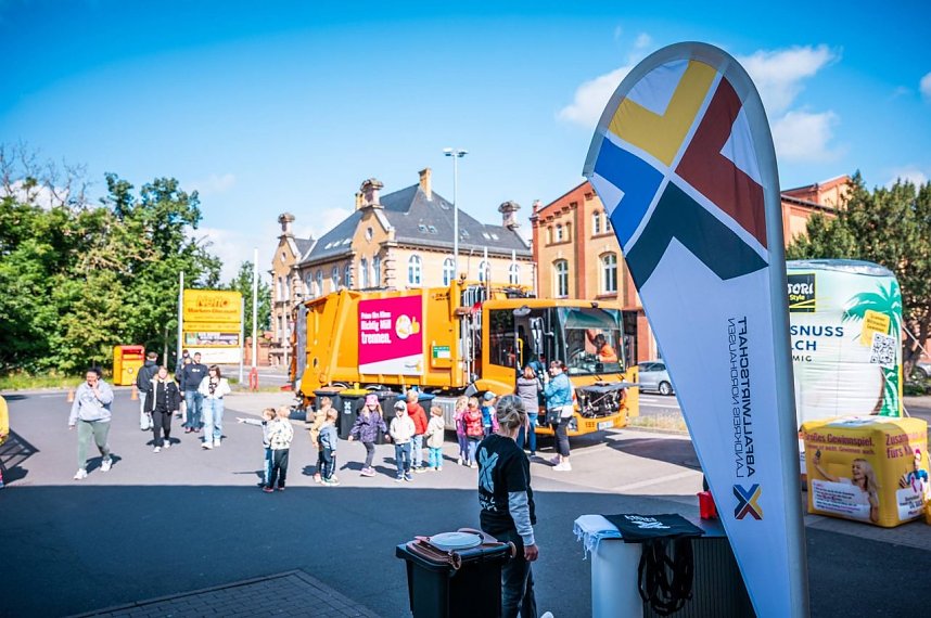 M&uuml;lltrennung erkl&auml;rt vom Landratsamt