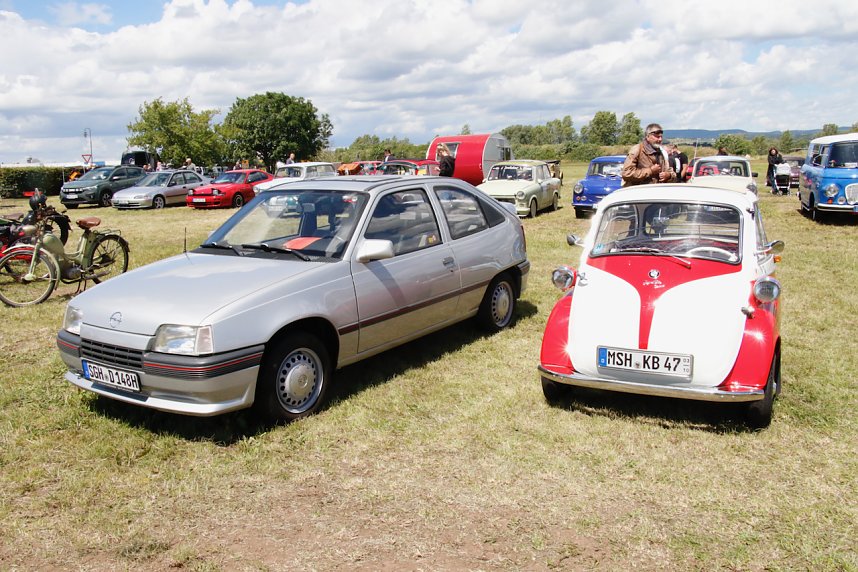 Oldtimertreff auf dem Scheunenhof