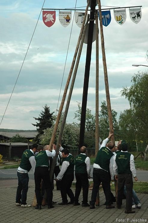 Maibaum gesetzt
