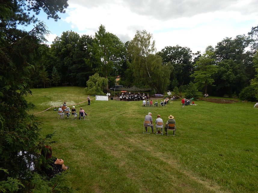 Konzert des Th&uuml;ringer Polizeiorchesters im Park Hohenrode