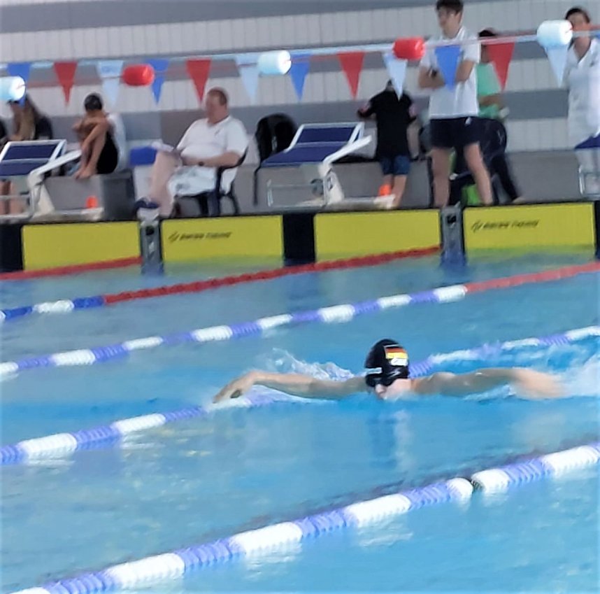Th&uuml;ringer Meisterschaften der Schwimmer auf der Langbahn in der Erfurter Roland Matthes-Swimmhalle 