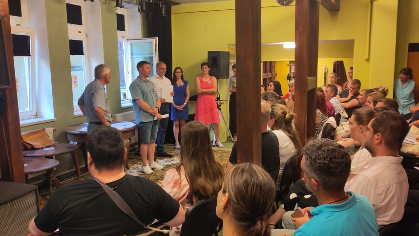 Berufsberatung in der Barf&uuml;&szlig;er Stra&szlig;e - in der Jazzmangel informierte man gestern &uuml;ber den Quereinstieg in das Bildungswesen