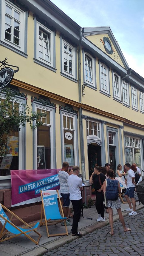 Berufsberatung in der Barf&uuml;&szlig;er Stra&szlig;e - in der Jazzmangel informierte man gestern &uuml;ber den Quereinstieg in das Bildungswesen