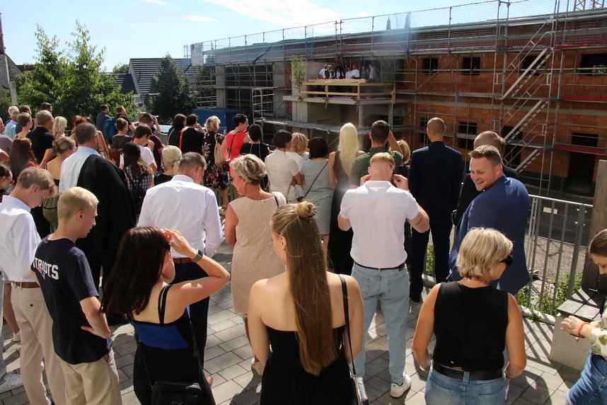 Festakt, Richtfest, Sommerparty - an der Oberstufe des Humboldt-Gymnasiums gab es heute volles Programm