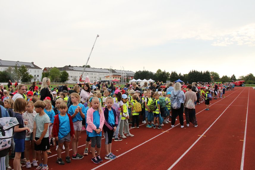 Schulanfangsaktionstag auf dem Hohekreuz-Sportplatz