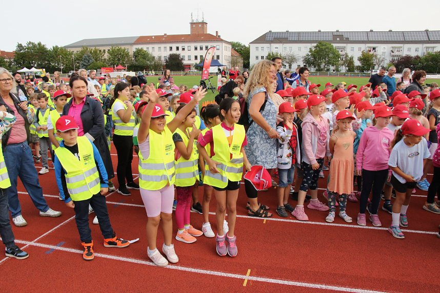 Schulanfangsaktionstag auf dem Hohekreuz-Sportplatz