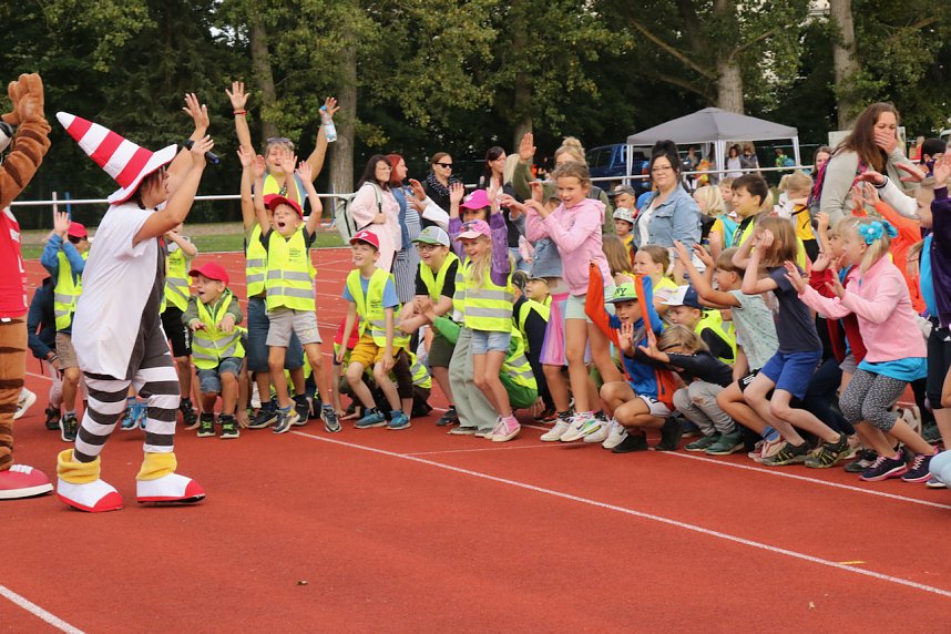 Schulanfangsaktionstag auf dem Hohekreuz-Sportplatz