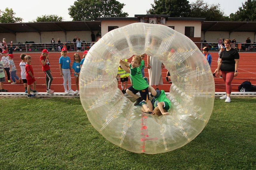 Schulanfangsaktionstag auf dem Hohekreuz-Sportplatz