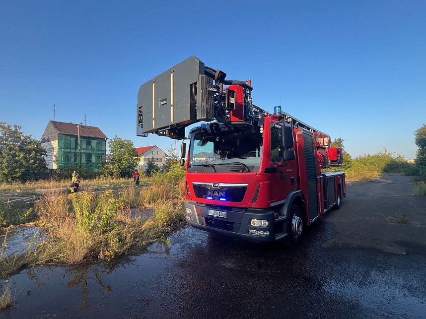 Feuerwehreinsatz am Bahngel&auml;nde