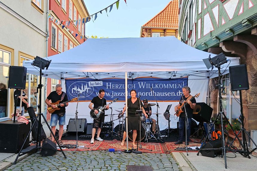 Barf&uuml;sser Sommer